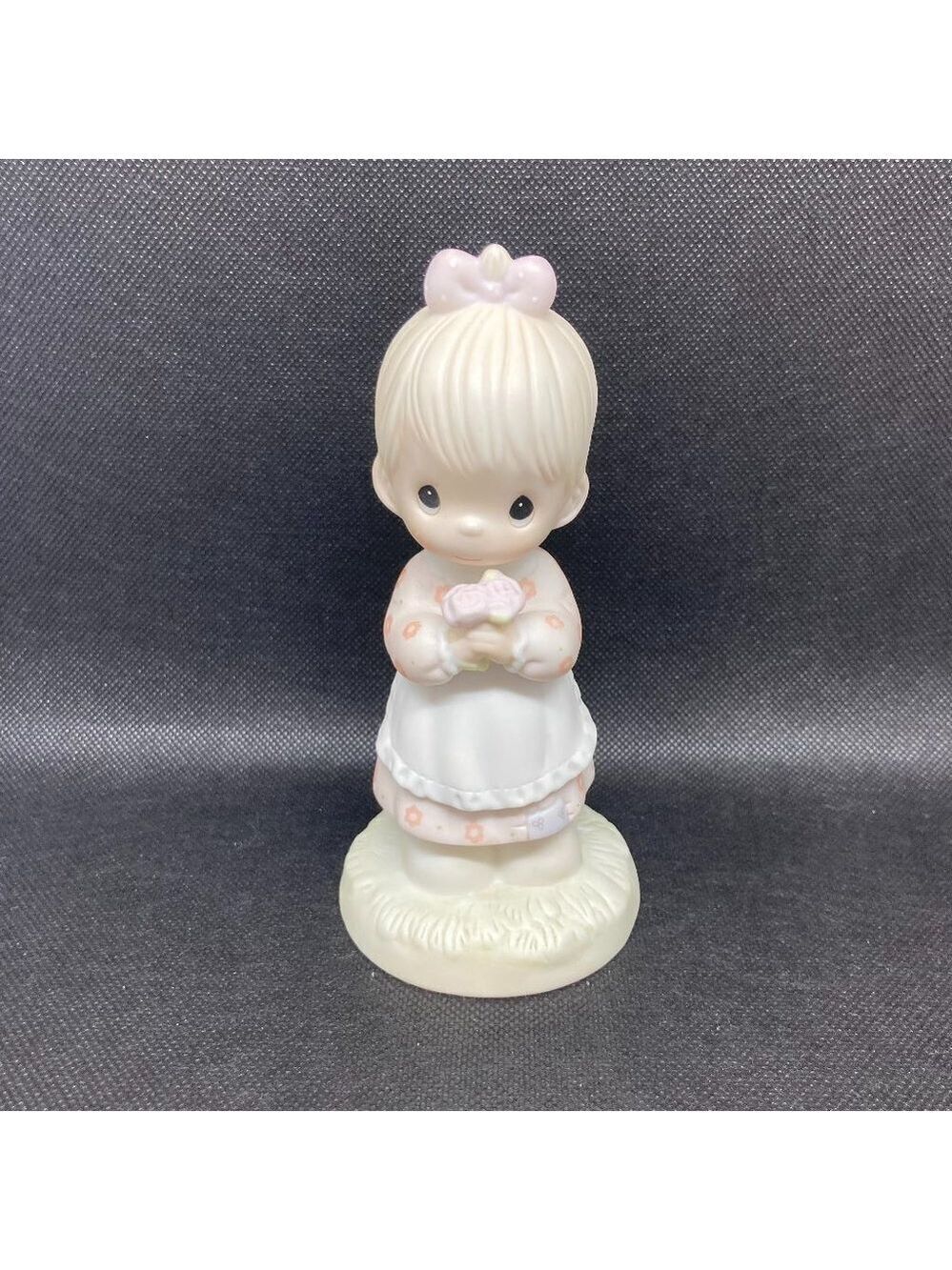 Precious Moments "Mommy I Love You" figurine